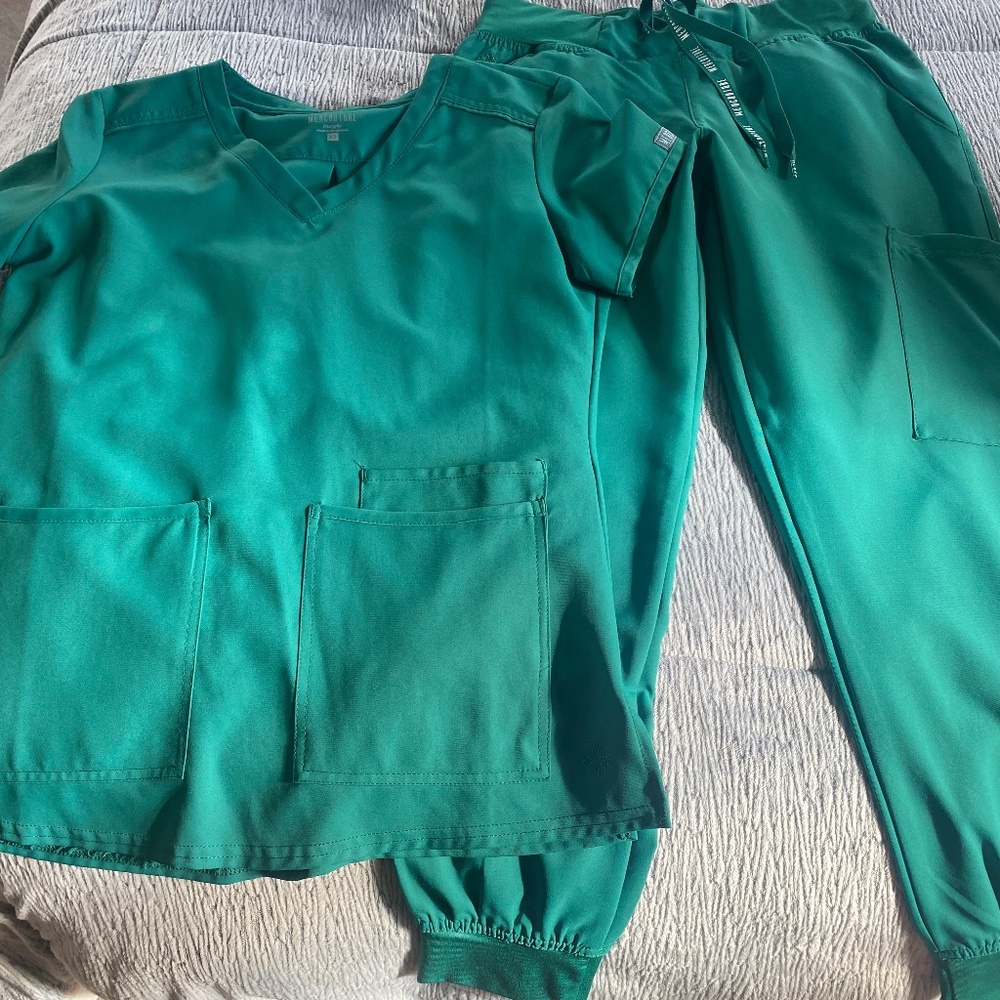 Med Couture Hunter Green Scrub Set